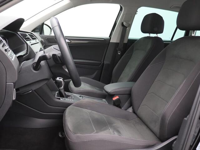 Volkswagen TIGUAN 1.5 TSI Elegance Trekhaak, Elek. achterklep, LED-Matrix, Winterpakket, Adaptive Cruise Control, Achteruitrijcamera