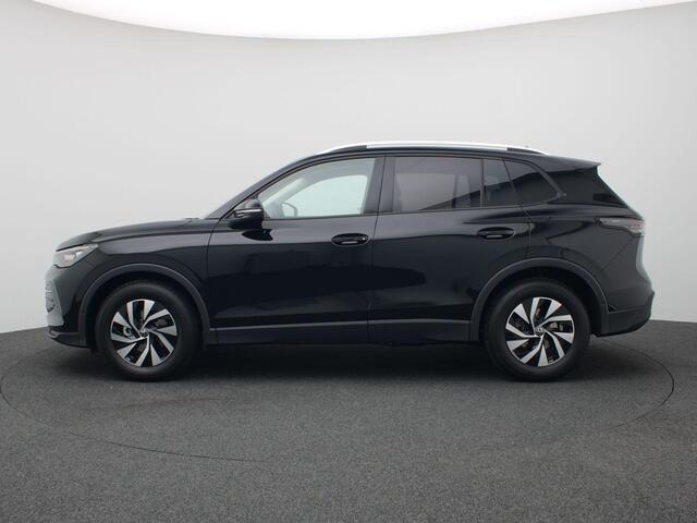 Volkswagen TIGUAN 1.5 eTSI Life Edition 150PK DSG full led, trekhaak, standkachel, adaptive cruise, side assist, stoelverwarming voor & achter, stuurwielverwarming, achteruitrijcamera, alarm, keyless, virtual pedal, 17" lichtmetaal