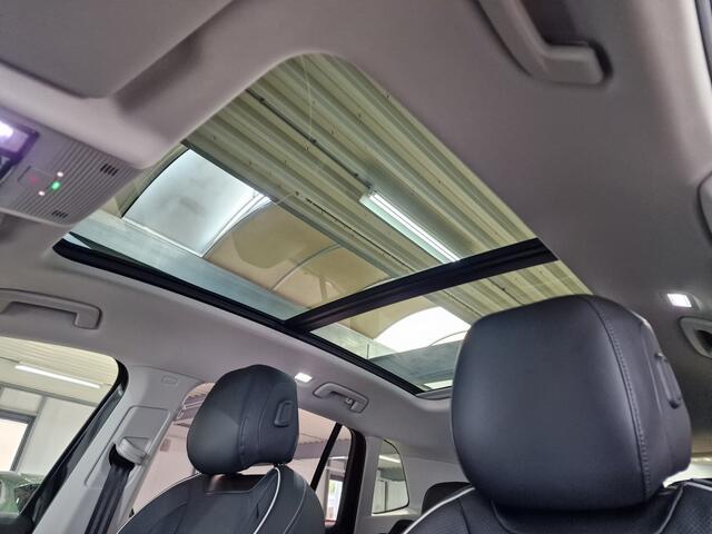 Volkswagen TIGUAN 1.5 eHybrid 204pk Life | Leren bekleding, Massage, Ventilatie | Pano. Schuifdak