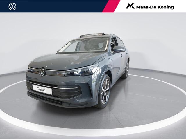 Volkswagen TIGUAN Life Edition 1.5 eHybrid 150 kW / 204 PK SUV 6 ver Panordamadak l 19" Catania l Led Matrix IQ Light