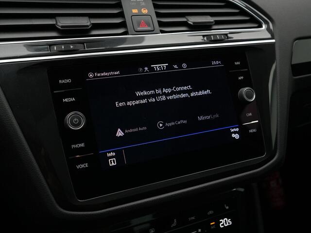 Volkswagen TIGUAN 1.4 TSI eHybrid 150 pk DSG Elegance | Panoramadak | IQ Light | Achteruitrijcamera | Standkachel | Adaptive Cruise | Park Assist | Sportstoelen | 19 inch