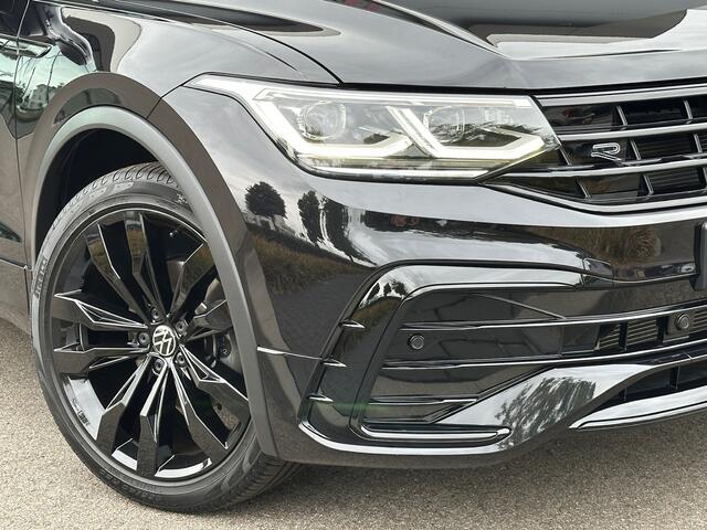 Volkswagen TIGUAN 1.5 TSI 150pk DSG R-Line | Black Style | Leder | Trekhaak | Harman/Kardon | 20 inch | Rijklaar incl. garantie