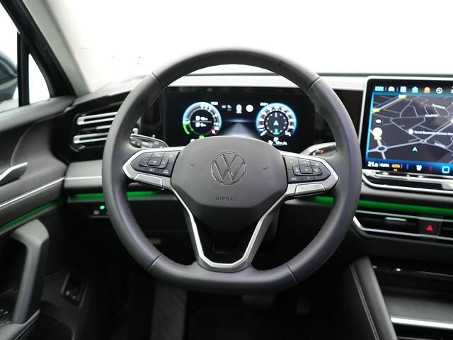 Volkswagen TIGUAN 1.5 eHybrid Elegance Plug In Hybrid 204pk Dealer O.H PHEV | Trekhaak Af Fabriek | Adaptive Cruise | 360 Camera | IQ Light | Lederen Sportstoelen Massage & Memory | Virtual | Keyless | Lane Assist | Verwarmde Stuur & Stoel | Apple Carplay |