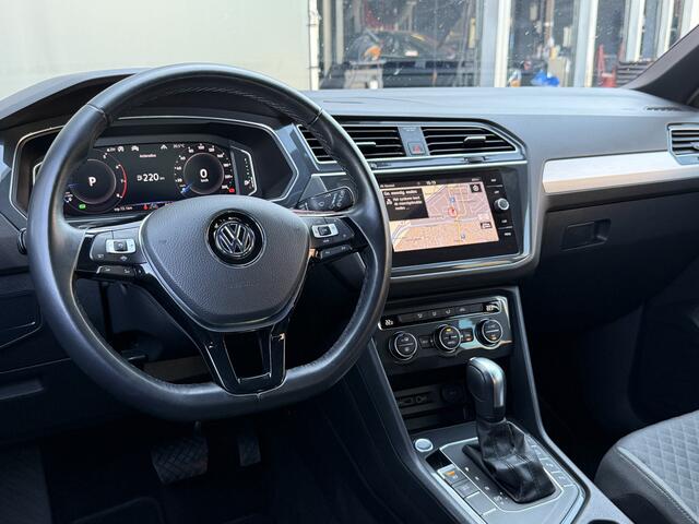 Volkswagen TIGUAN 1.5 TSI ACT HIGHLINE R LINE Business AUTOMAAT / TREKHAAK / NAVI / ADAPTIVE / CRUISE / CAMERA / PDC / LICHT & REGEN SENSOR / FULL LED