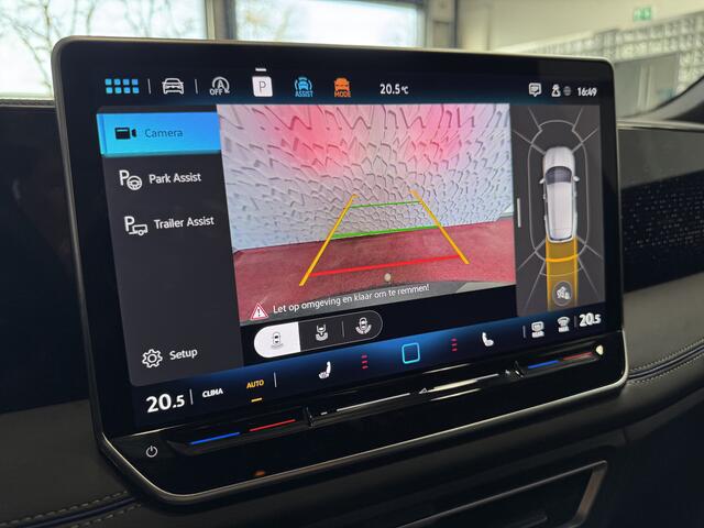 Volkswagen TIGUAN 1.5 eTSI R-LINE 3D LED GRILL 19''LMV ERGO.STOEL MASSAGE DESIGN PACK STOEL/STUUR VERW TREKHAAK 09/2024 "Volkswagen rijden begint bij Topautos.nl - 75 topmodellen direct op voorraad!"