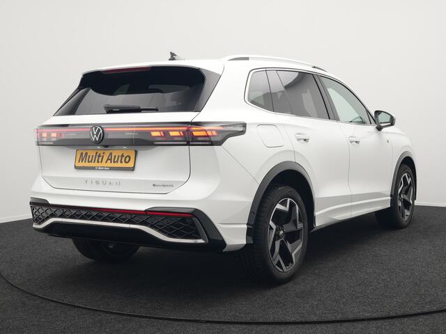 Volkswagen TIGUAN eHybrid R-Line Edition Plug In Hybrid 204pk Dealer O.H PHEV | Adaptive Cruise | 360 Camera | IQ Light | Alcantara Sportstoelen Massage | Apple Carplay | Travel Assist | Keyless | Sfeerverlichting | Navigatie | Virtual | DAB |