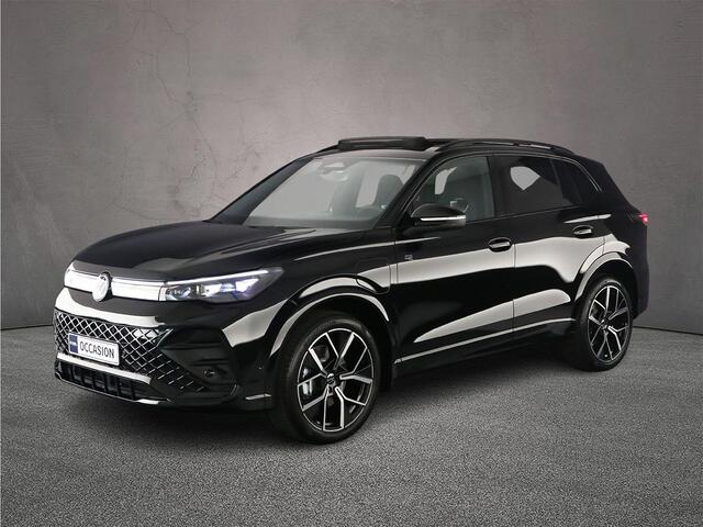 Volkswagen TIGUAN R-Line Edition 1.5 TSI eHybrid 272pk DSG Automaat Trekhaak, Black Style, Panoramadak, Adaptive cruise control, Achteruitrijcamera, Elektrische achterklep