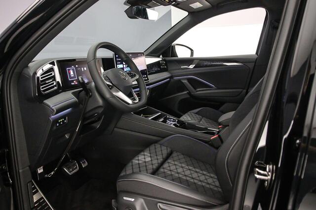 Volkswagen TIGUAN R-Line Edition 1.5 TSI eHybrid 272pk DSG Automaat Trekhaak, Black Style, Panoramadak, Adaptive cruise control, Achteruitrijcamera, Elektrische achterklep
