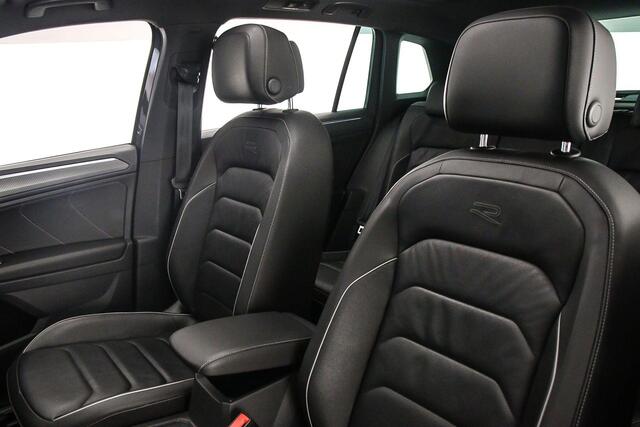 Volkswagen TIGUAN R-Line 1.5 TSI 150pk DSG Automaat Trekhaak, Lederen bekleding, Panoramadak, Adaptive cruise control, Elektrische achterklep, LED matrix koplampen
