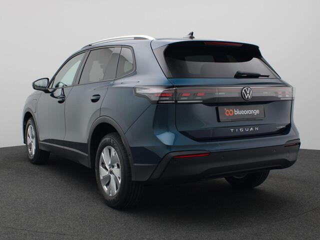 Volkswagen TIGUAN 1.5 eHybrid Life Edition 204PK DSG Achteruitrijcamera, Adaptieve Cruise Controle, Navi via Apple Carplay/Android Auto, Keyless, Side Assist, Stoel-Stuurverwarming, Elektr. Achterklep, 17" LM Velgen