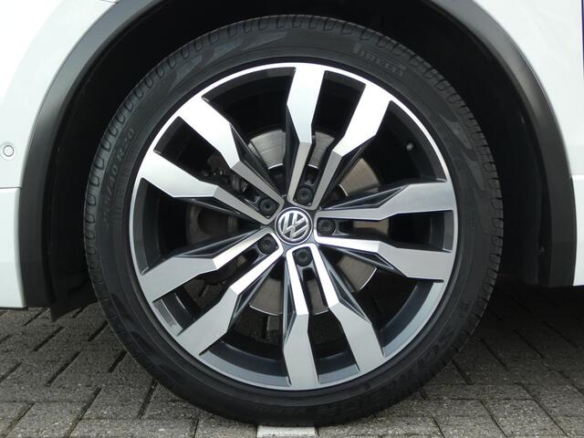 Volkswagen TIGUAN 2.0 TSI 4Motion 2 X R-Line / Trehkaak