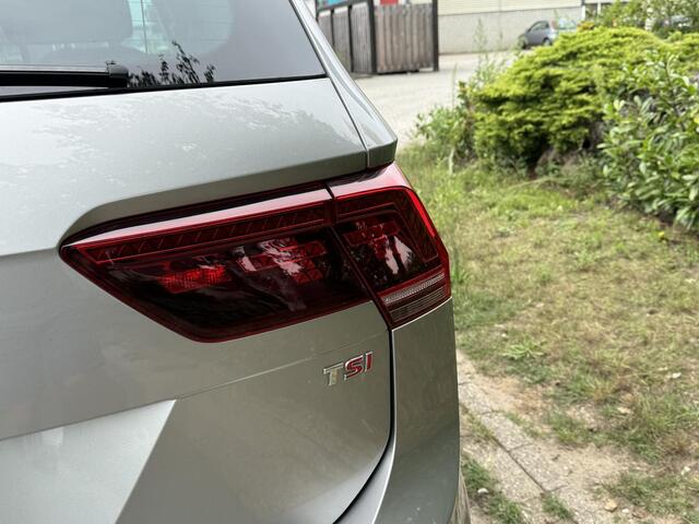 Volkswagen TIGUAN 1.4 TSI 150PK DSG R-LineoPanooTrekhaak