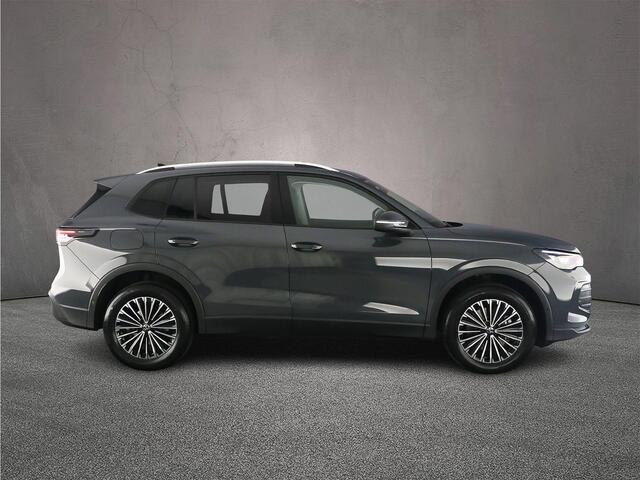 Volkswagen TIGUAN Life Edition 1.5 TSI eHybrid 204pk DSG Automaat Trekhaak, Achteruitrijcamera, Elektrische achterklep, Adaptive cruise control, LED koplampen, Verwarmde voorruit, Stoelverwarming