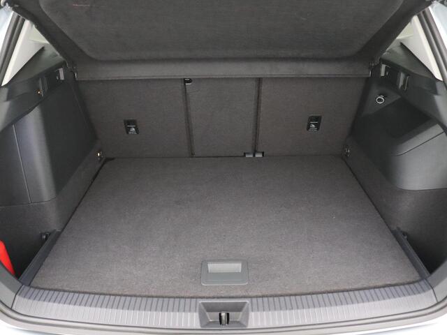 Volkswagen TIGUAN 1.5 eHybrid Life Edition 204PK DSG Trekhaak wegklapbaar, 18" Napoli, Harman & Kardon, Led Plus, Winterpakket plus, Elek. achterklep, Adaptive cruise control