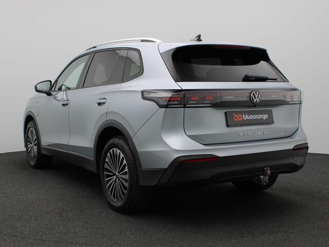 Volkswagen TIGUAN 1.5 eHybrid Life Edition 204PK DSG Trekhaak wegklapbaar, 18" Napoli, Harman & Kardon, Led Plus, Winterpakket plus, Elek. achterklep, Adaptive cruise control