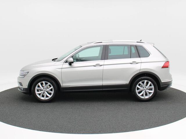 Volkswagen TIGUAN 1.5 TSi 150 Pk ACT Highline Automaat | 360° Camera | Trekhaak | Panorama Dak | Carplay | Climate Control | Stoel Verwarming | 18 Inch | 48.116 Km!