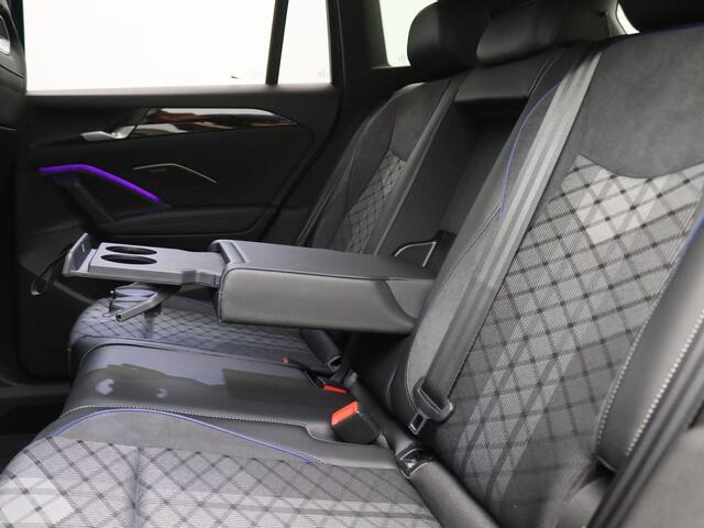 Volkswagen TIGUAN 1.5 eHybrid R-Line Edition 272PK DSG Trekhaak wegklapbaar, Panoramadak, Head-Up display, Harman Kardon, Side Assist, Keyless, Winterpakket, 20" LM Velgen