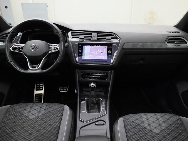 Volkswagen TIGUAN 1.5 TSI R-line · Panoramadak · Blackstyle · Apple/Android Car Play · Navigatie · Stoel & Stuurwielverwarming · Parkeersensoren ·