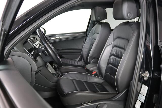 Volkswagen TIGUAN Allspace 1.5 TSI R-line, 7-Persoons, Blackstyle, Trekhaak, Panoramadak, LED,
