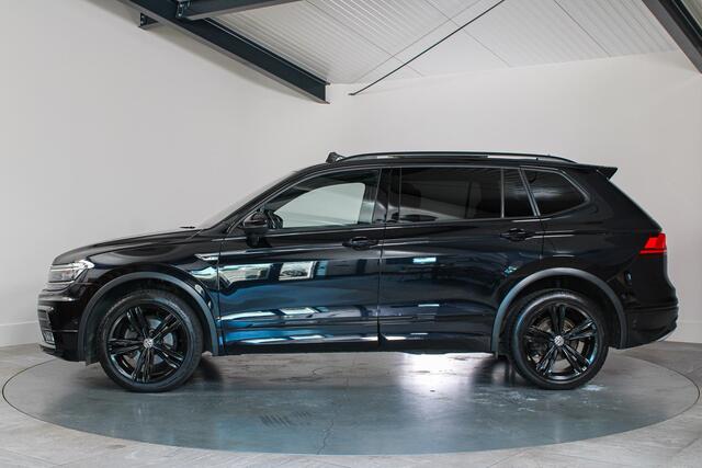 Volkswagen TIGUAN Allspace 1.5 TSI R-line, 7-Persoons, Blackstyle, Trekhaak, Panoramadak, LED,