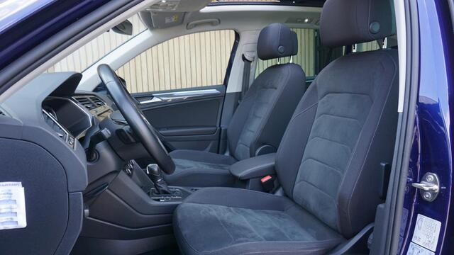 Volkswagen TIGUAN 1.5 TSI 150pk ACT Highline Pano Virtual Trekhaak adap cruise *NL auto* keyless DAB *129684km*