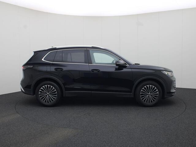 Volkswagen TIGUAN Elegance 1.5 110 kW/150PK · Navigatie · Trekhaak · Areavieuw Ergostoel Matrix-led