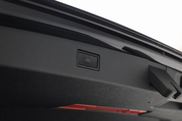 Volkswagen TIGUAN Elegance 1.5 110 kW/150PK · Navigatie · Trekhaak · Areavieuw Ergostoel Matrix-led