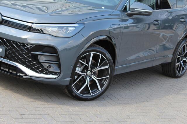 Volkswagen TIGUAN 1.5 eHybrid R-Line Edition | Pano | Trekhaak | Camera |