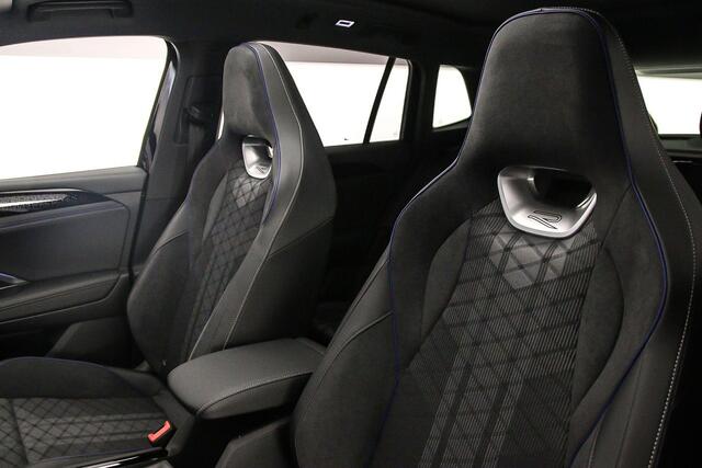 Volkswagen TIGUAN R-Line Edition 1.5 TSI eHybrid 204pk DSG Automaat Trekhaak, 360 camera, Panoramadak, Elektrische achterklep, Achteruitrijcamera, Adaptive cruise control