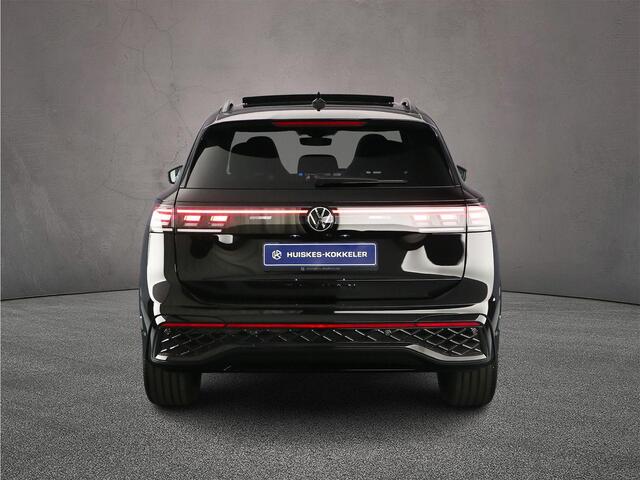 Volkswagen TIGUAN R-Line Edition 1.5 TSI eHybrid 204pk DSG Automaat Trekhaak, 360 camera, Panoramadak, Elektrische achterklep, Achteruitrijcamera, Adaptive cruise control