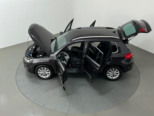 Volkswagen TIGUAN 1.4 TSI LOUNGE NAVI TREKHAAK