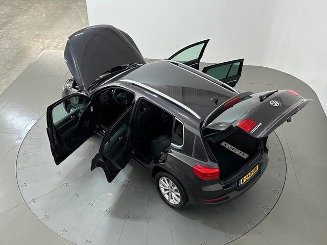 Volkswagen TIGUAN 1.4 TSI LOUNGE NAVI TREKHAAK