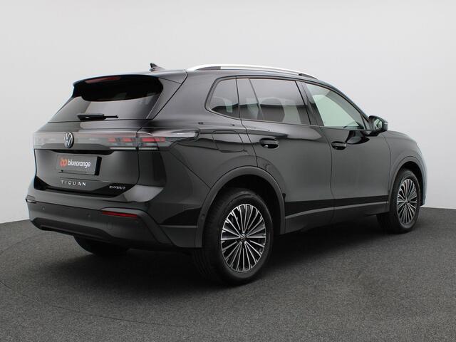 Volkswagen TIGUAN 1.5 eHybrid Life Edition 204PK DSG Adaptieve Cruise Controle, Navi via Apple Carplay/Android Auto, Side Assist, Keyless, Achteruitrijcamera, Elektr. Achterklep, Stoel-Stuur-Achterbankverwarming, Voorruitverwarming, 18" LM Velgen