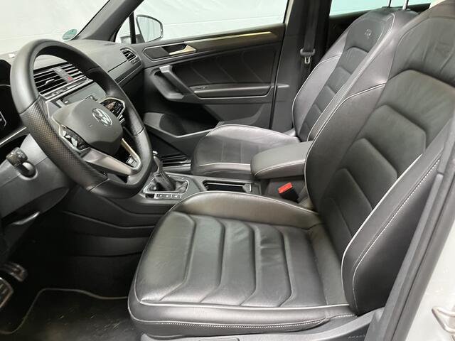 Volkswagen TIGUAN 1.4 TSI eHybrid R-Line / AUTOMAAT/ 245 PK/ PANO/ LEER/ STUUR+STOEL VERWARM./ ELEK. ACHTERKLEP/ TREKHAAK/ PARK.SENSOR.V+A/ CAMERA/ DCC/ APP-CONNECT/ MEMORY SEATS/ ACC/ NAVI/ CLIMA/ DAB/ 20'' LMV