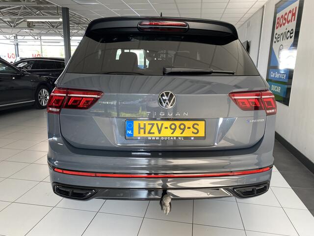 Volkswagen TIGUAN 1.4 TSI eHybrid R-Line Black style Panoramadak Sfeer IQ Light Trekhaak