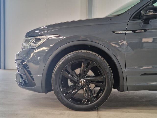 Volkswagen TIGUAN 1.5 TSI R-Line 150 pk DSG | Schuifdak | Trekhaak | Winter Pack |