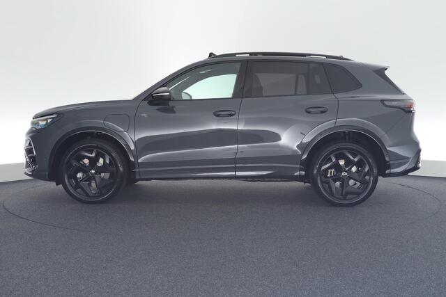 Volkswagen TIGUAN 1.5 272pk eHybrid R-Line Edition Black Style Trekhaak Camera Panoramadak Stoelverwarming Massage Carplay