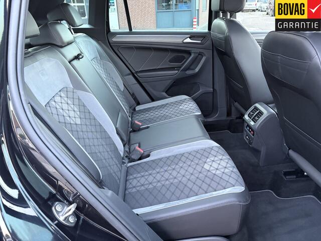 Volkswagen TIGUAN 1.4 TSI eHybrid R-Line Business+ Plug-Inn ( Panoramadak, Trekhaak, Blindspot, Navigatie, Carplay, Camera) RIJKLAARPRIJS!