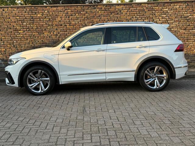 Volkswagen TIGUAN 1.4 TSI eHybrid R-LINE Panodak Leer 360 Camera Trekhaak