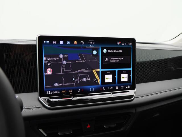 Volkswagen TIGUAN Life Edition 1.5 eTSi Automaat | Trekhaak | App Connect | Camera | Stoelverwarming