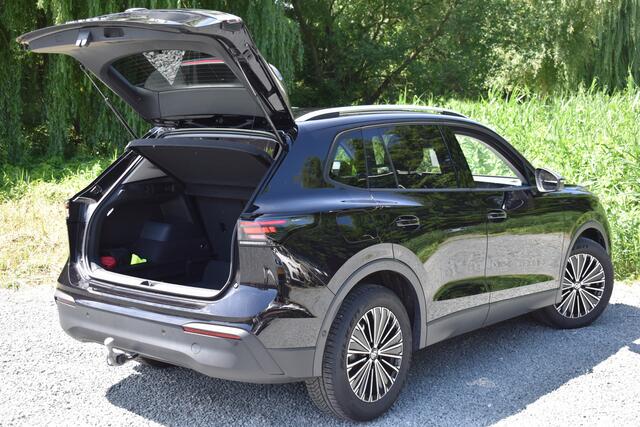 Volkswagen TIGUAN 1.5 eTSI LIFE IQ-LIGHT/NAVI/TREKHAAK word verwacht!