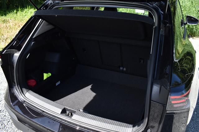 Volkswagen TIGUAN 1.5 eTSI LIFE IQ-LIGHT/NAVI/TREKHAAK word verwacht!
