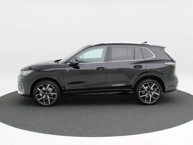 Volkswagen TIGUAN 1.5 eHybrid 272 Pk Automaat R-Line Business | LED | Camera | Climate Control | Carplay | Adaptive Cruise | privacy Glass | 20 Inch | 6.992 Km!!