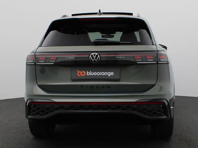 Volkswagen TIGUAN 1.5 eHybrid R-Line Edition 272PK DSG Pano-Schuifdak, Black Style, Adaptieve Cruise Controle, Navi, Stoel-Stuurverwarming, Keyless, Side Assist, Elektr. Achterklep, 19" LM Velgen