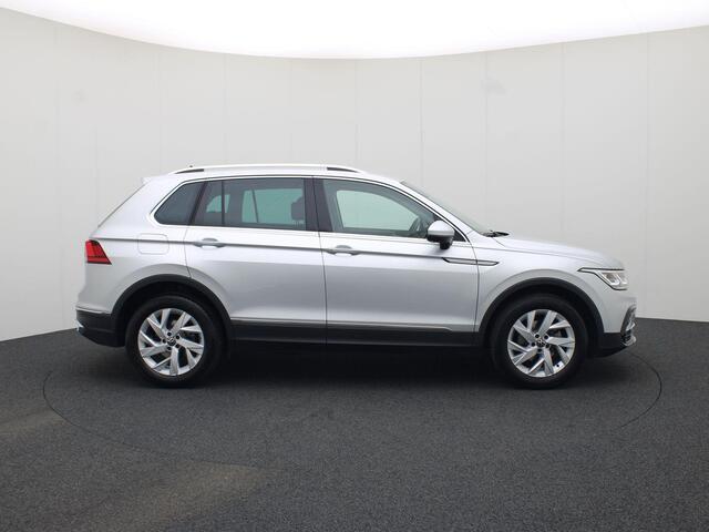 Volkswagen TIGUAN 1.5 TSI 150pk DSG Elegance · Navigatie · Trekhaak · Camera + Parkeersensoren