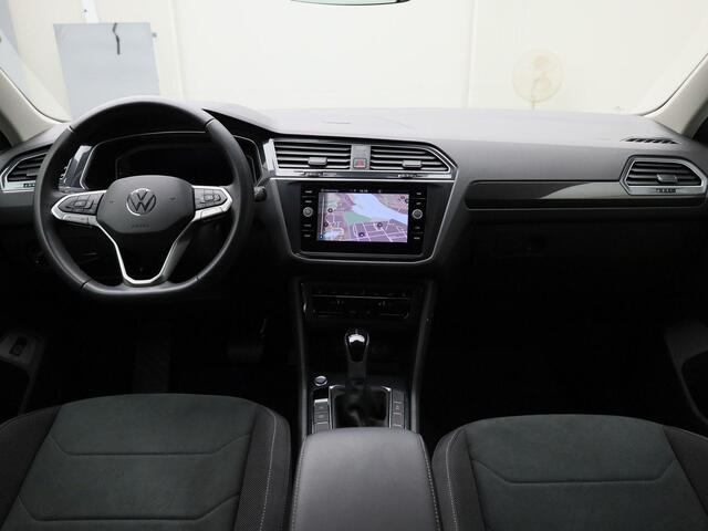 Volkswagen TIGUAN 1.5 TSI 150pk DSG Elegance · Navigatie · Trekhaak · Camera + Parkeersensoren