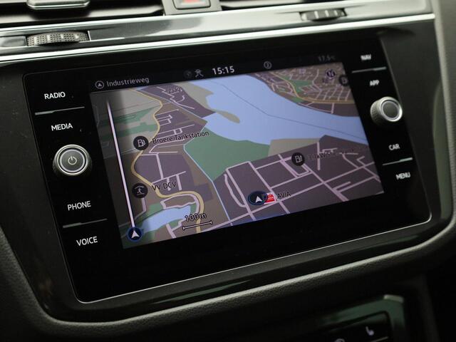 Volkswagen TIGUAN 1.5 TSI 150pk DSG Elegance · Navigatie · Trekhaak · Camera + Parkeersensoren
