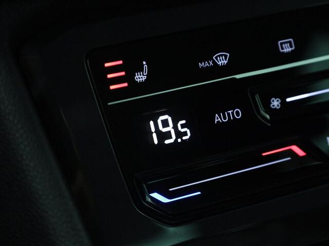 Volkswagen TIGUAN 1.5 TSI 150pk DSG Elegance · Navigatie · Trekhaak · Camera + Parkeersensoren