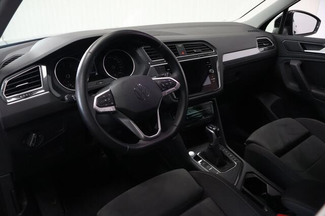 Volkswagen TIGUAN 1.5 TSI Elegance | Automaat | Trekhaak | ACC | LED