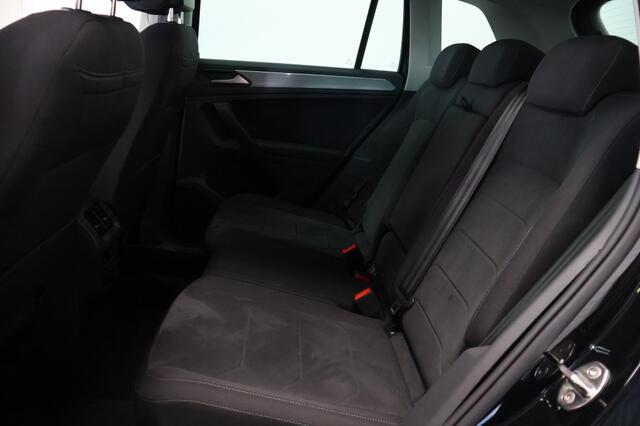 Volkswagen TIGUAN 1.5 TSI Elegance | Automaat | Trekhaak | ACC | LED